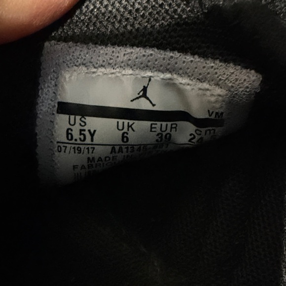 Jordan Black and Red Shoes - Picture 2 of 13